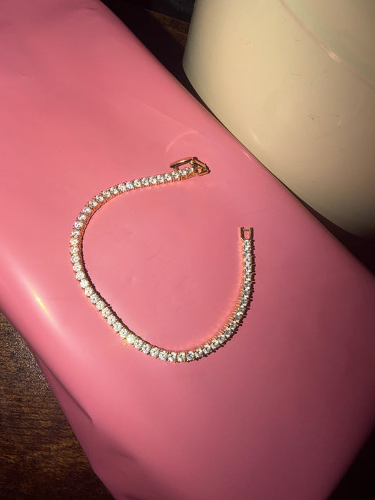 14K Gold Plated Tennis Bracelet – Highest Quality, Tarnish Proof & Waterproof